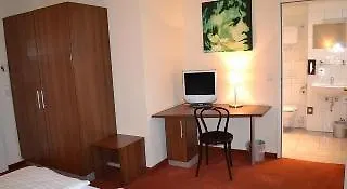 Belmondo Hotel