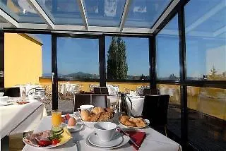 Belmondo Hotel